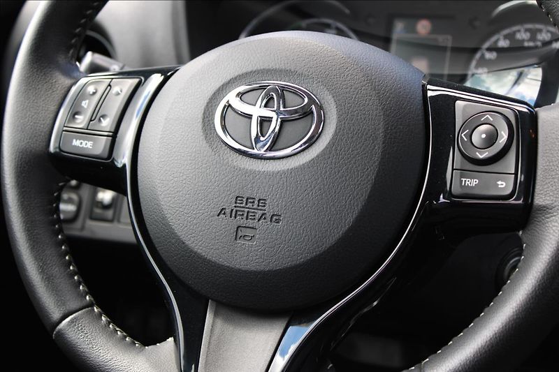 Toyota Yaris 1,5 Hybrid Comfort, Kamera - fotka 15 z 28