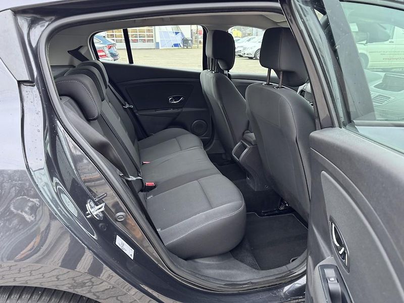 Renault Mégane 1.2 TCe 85 kW navigace, klima - fotka 10 z 18