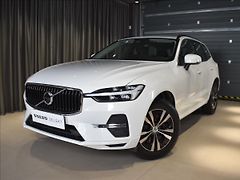 Volvo XC60 2,0 B4 AWD CORE  Bezklíč - fotografie inzerátu