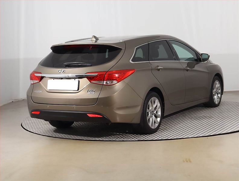 Hyundai i40 (2015) 1.7 CRDi, Automat, Serv.kniha - fotka 5 z 28