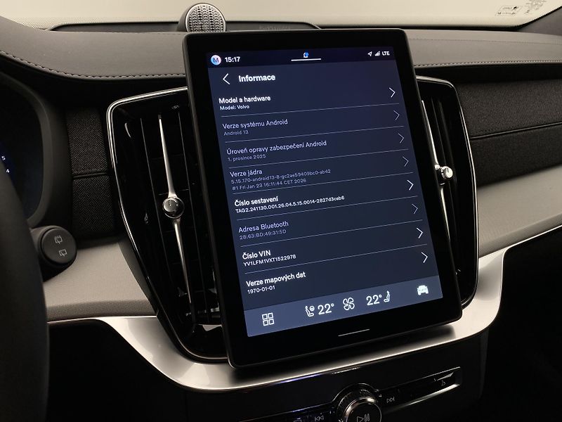 Volvo XC90 (2026) B5 AWD AUT BLACK EDITION PLUS  - fotka 65 z 74