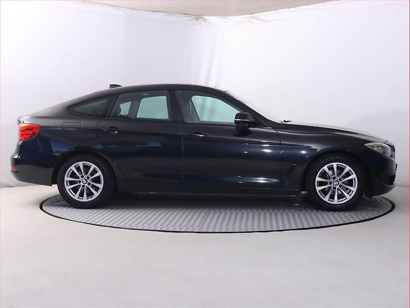 BMW Řada 3 (2013) 318d GT, Automat, Serv.kniha - fotka 6 z 23