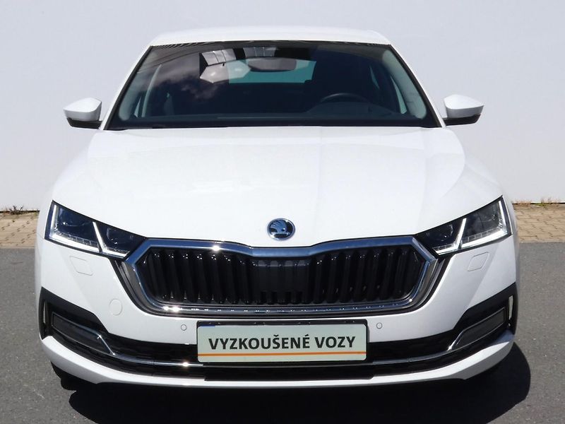 Škoda Octavia (2023) Style Plus 1,5 TSI DSG - fotka 4 z 30