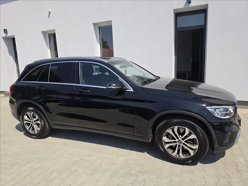 Mercedes-Benz GLC 2,0 CRDi 200D 4MATIC NAVI KAME - fotka 5 z 41