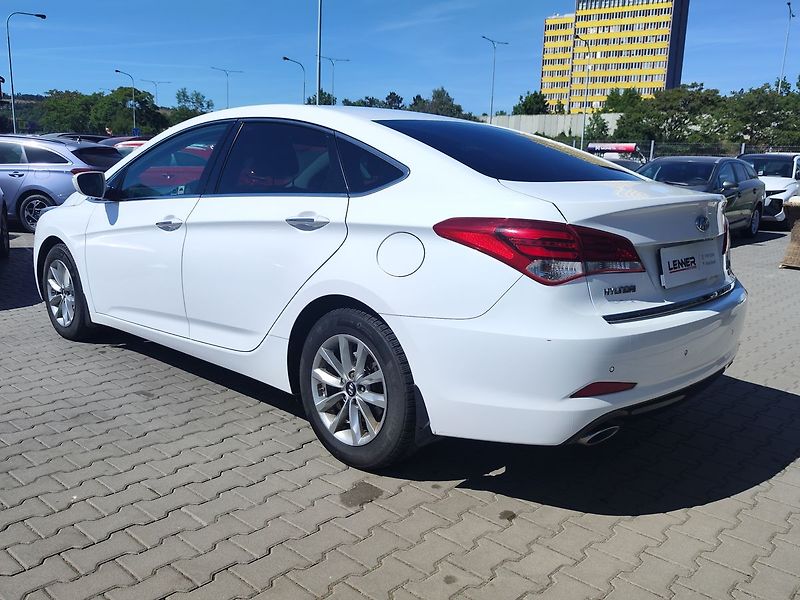 Hyundai i40 1.7 CRDi/85kW Experience - fotka 7 z 33