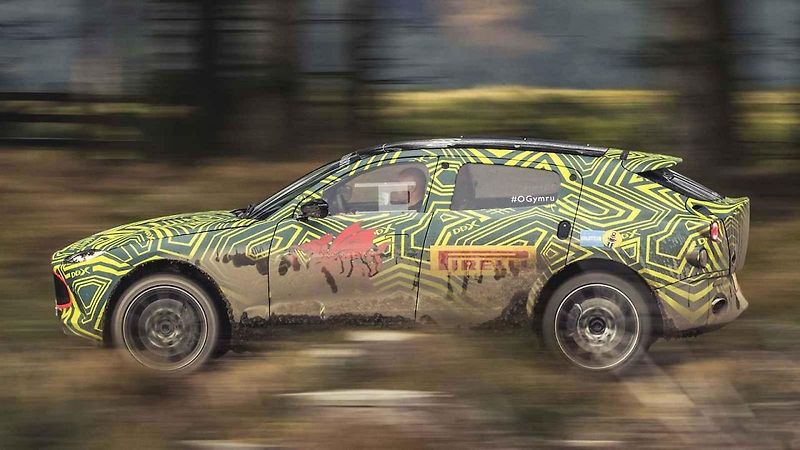 Aston Martin DBX