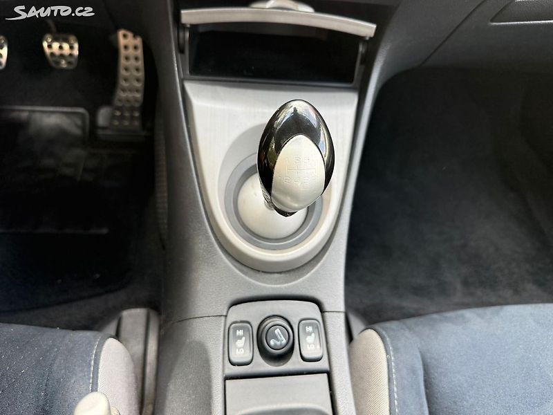 Honda Civic (2006) 1.8V-TEC, 103kw Nová STK - fotka 19 z 22