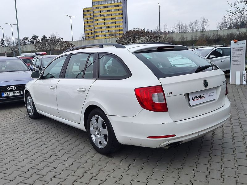 Škoda Superb 1.8 TSi/118kW Comfort DSG ČR - fotka 7 z 33