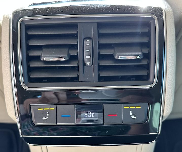 Škoda Superb (2020) 1.5 TSi, po STK - fotka 19 z 22