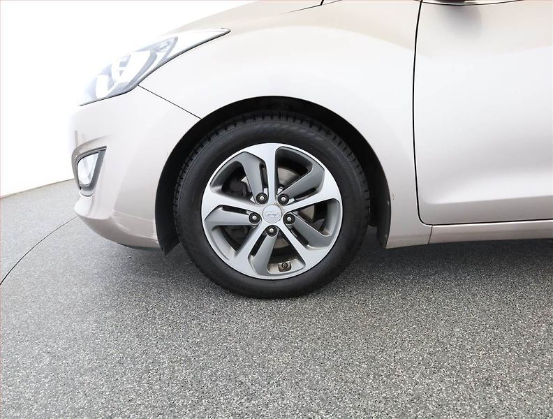 Hyundai i30 (2016) 1.6 GDI, ČR,1.maj, Serv.kniha - fotka 17 z 17