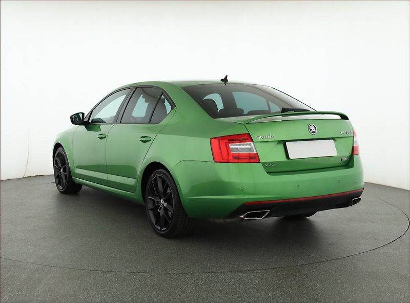 Škoda Octavia (2016) RS 2.0 TDI 4x4 DSG, 4X4 - fotka 4 z 21