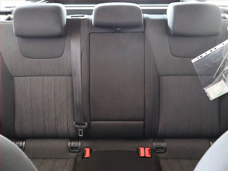 Škoda Octavia (2017) 1.6 TDI, Xenony, Tempomat - fotka 10 z 20