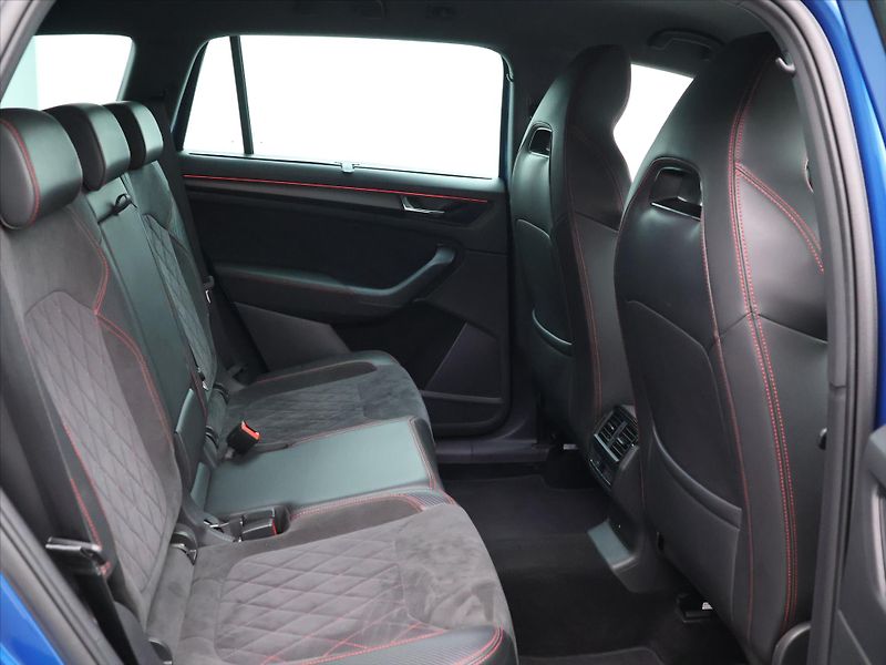 Škoda Kodiaq RS 2,0 TDI DSG 4x4 Webasto 1.M - fotka 14 z 39