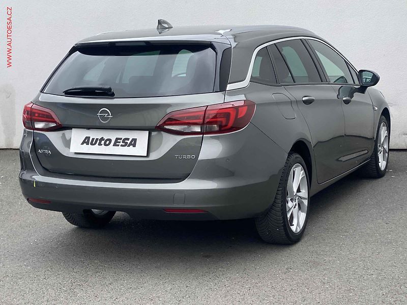 Opel Astra (2017) 1.4 T, Dynamic, LED, navi, TZ - fotka 4 z 19