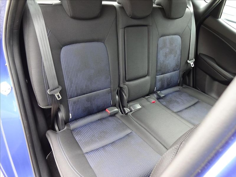 Hyundai ix20 1,6 i 91kW 56 000km - fotka 26 z 48