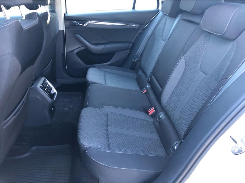 Škoda Octavia Combi 2.0 TDi DSG 7st. STYLE - fotka 12 z 29