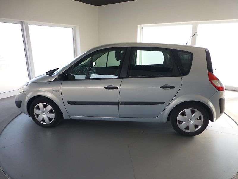 Renault Scénic (2003) 1,6 16V-83KW**DIGI**ALU**TAŽNÉ - fotka 9 z 25