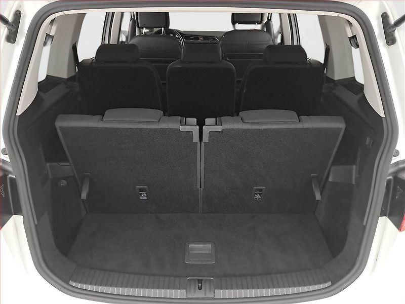 Volkswagen Touran (2019) Highline 1.6 TDI, 7 míst, Navi - fotka 21 z 21
