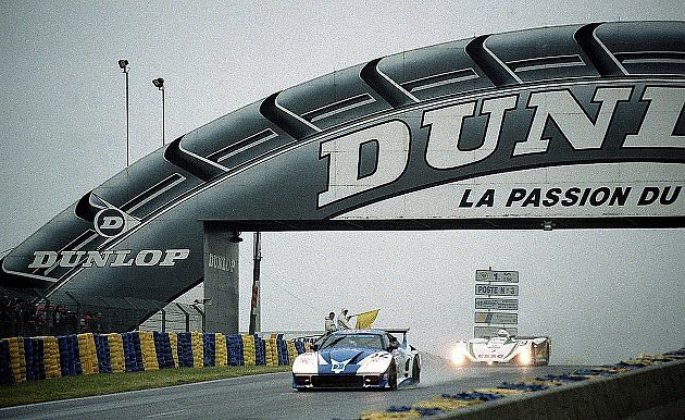 Vůz Lister Storm posádky Keegan - Chapell - Lees při závodě 24 hodin Le Mans v roce 1995., zdroj: Wikimedia Commons, Martin Lee, CC BY-SA 2.0
