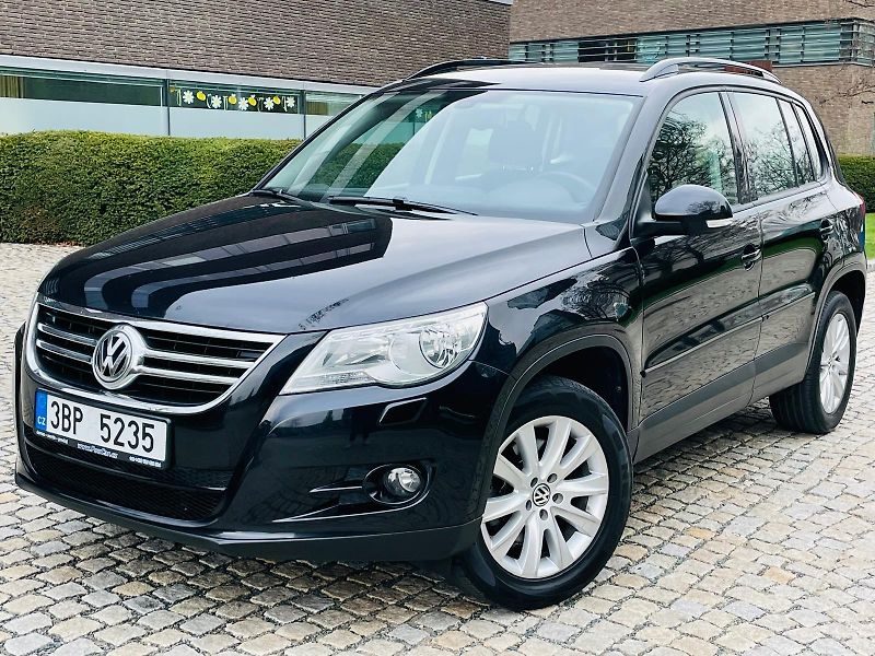 Volkswagen Tiguan 1.4TSi MANUÁL VÝHŘEV SERVISKA - fotka 1 z 45