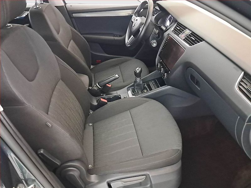 Škoda Octavia (2019) 2.0 TDI, Serv.kniha, Navi - fotka 9 z 21