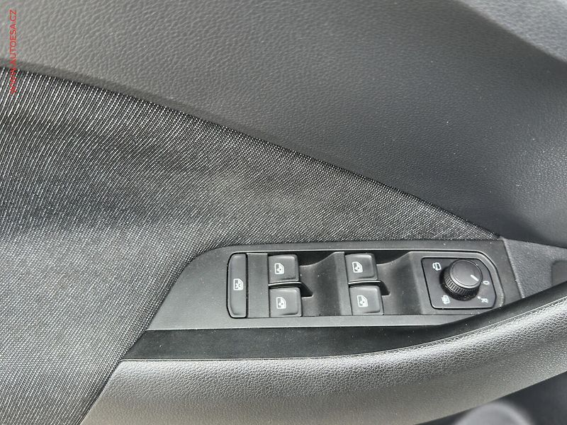 Škoda Kamiq (2021) 1.5 TSi, 2.maj,ČR, Style - fotka 11 z 20