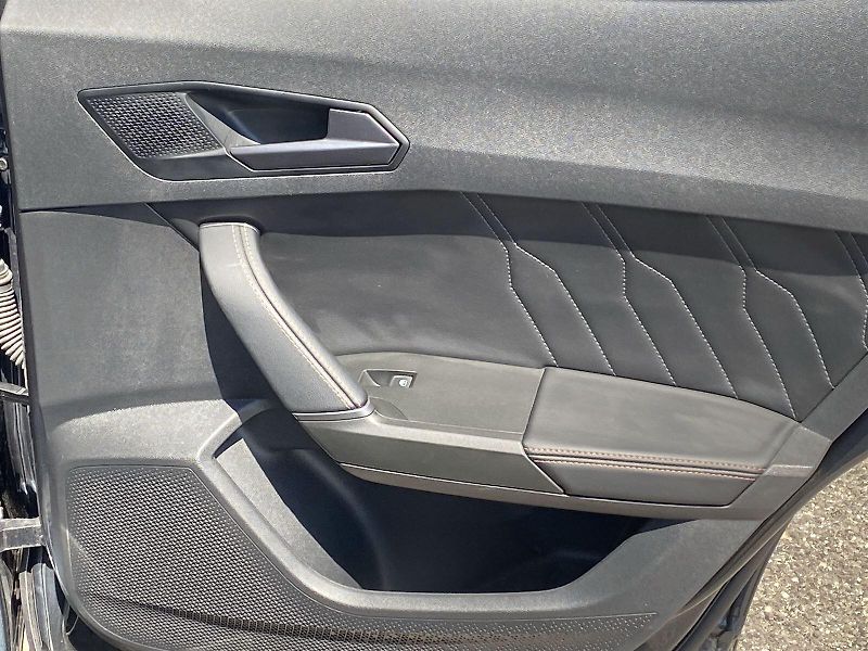 Cupra Formentor (2024) 1.5 TSI DSG - fotka 38 z 45
