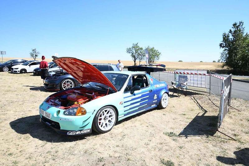 Tuningový sraz v Cebivi v sobotu 15. srpna pořádala skupina Car Meet Plzeň.