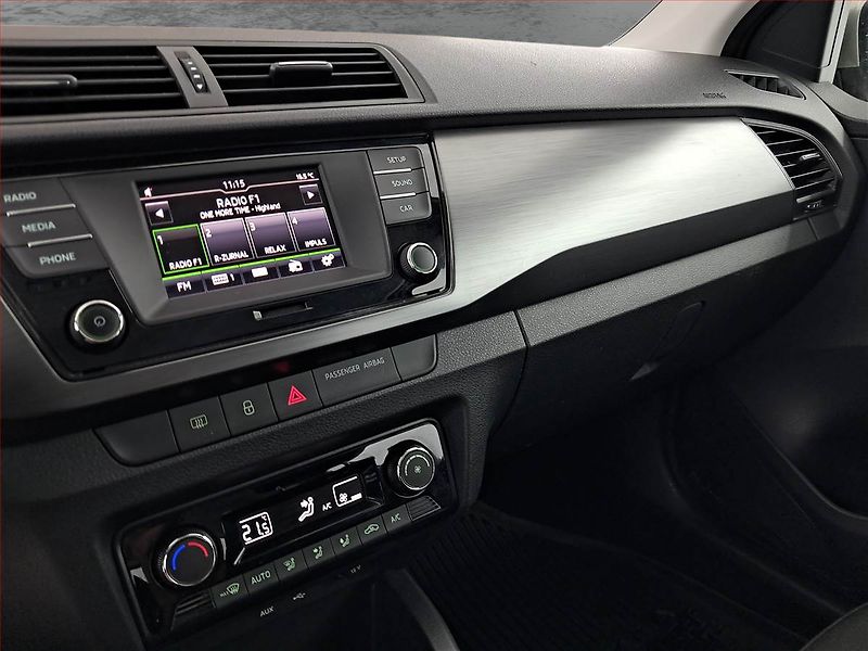 Škoda Fabia (2018) 1.0 TSI, Park. senzory - fotka 12 z 19