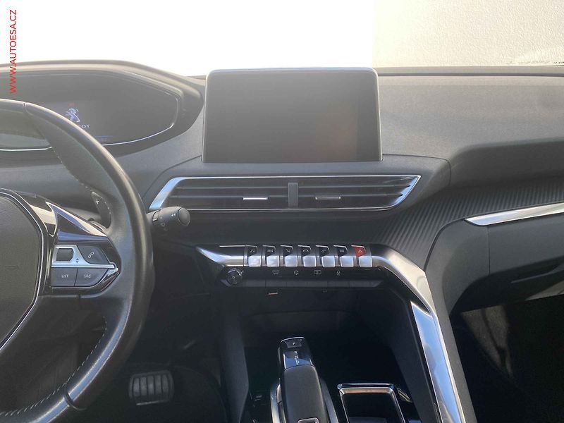 Peugeot 3008 (2020) 1.2 PT, Style, AT, navi - fotka 12 z 18