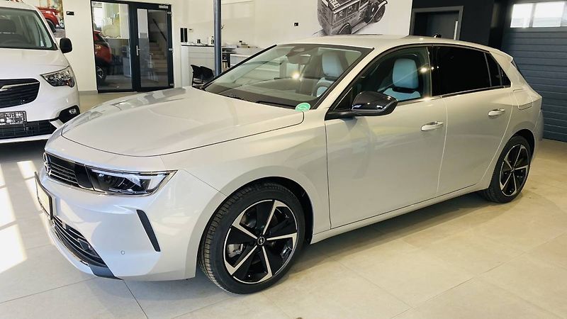 Opel Astra Elegance HB 1.6 PHEV 132kW/180 - fotografie inzerátu