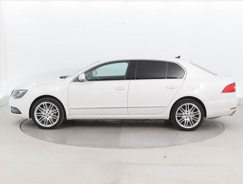 Škoda Superb (2014) 3.6 FSI V6, 4X4, Automat - fotka 3 z 18