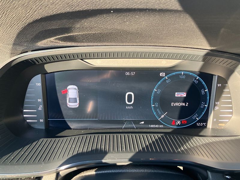 Škoda Octavia (2022) 1.5TSI 110kW STYLE SPORTline - fotka 25 z 36
