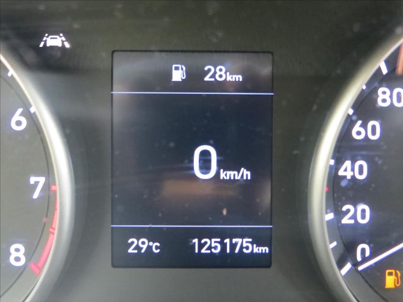 Hyundai i30 1,0 T-GDI 88kW Comfort ČR - fotka 23 z 25