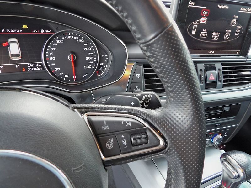 Audi A6 3.0TDI Sline quattro Vzduch DP - fotka 17 z 35