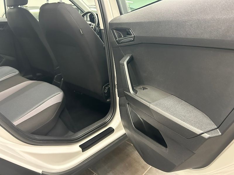 Seat Arona (2020) 1.0 TGI MAN Style 2020 | Záruk - fotka 25 z 50