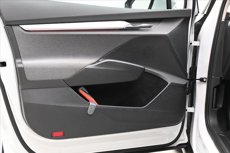 Škoda Enyaq iV 60 132kW SOH 88% Záruka až - fotka 24 z 31