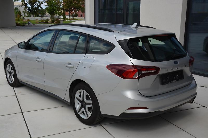 Ford Focus (2022) Kombi 1,5EcoBlue AUT8 88kW Edi - fotka 3 z 49