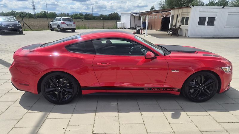 Ford Mustang 2.3T  50 Years Edition 233kw - fotka 5 z 19