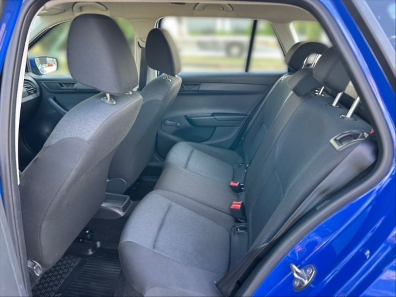 Škoda Fabia 1,0 TSI 70 Active - fotka 8 z 10