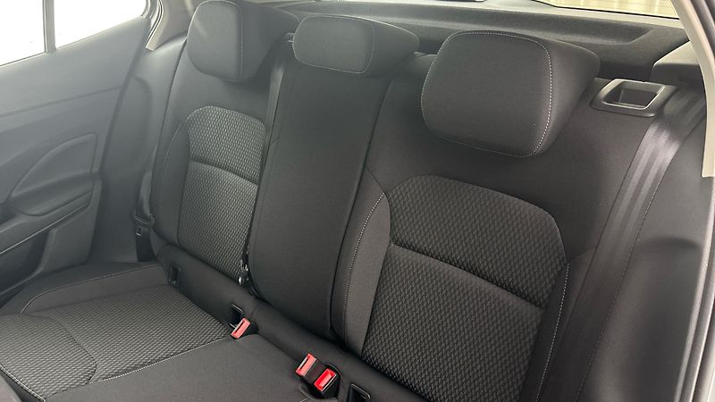 Škoda Fabia 1.0 TSI Style - fotka 16 z 23