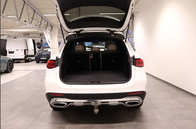 Mercedes-Benz GLC 200 4MATIC Pano - fotka 6 z 20