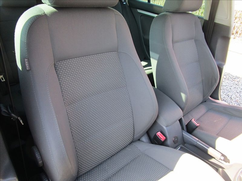 Volkswagen Golf Variant 1.4TSi Sport, aut. Kli - fotka 17 z 42