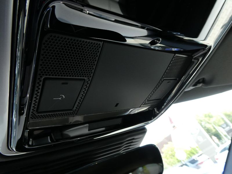 Land Rover Range Rover Velar (2026) 2,0 S D200 - fotka 30 z 35