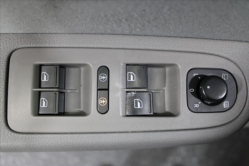 Volkswagen Sharan 2,0 TDI - fotka 14 z 29