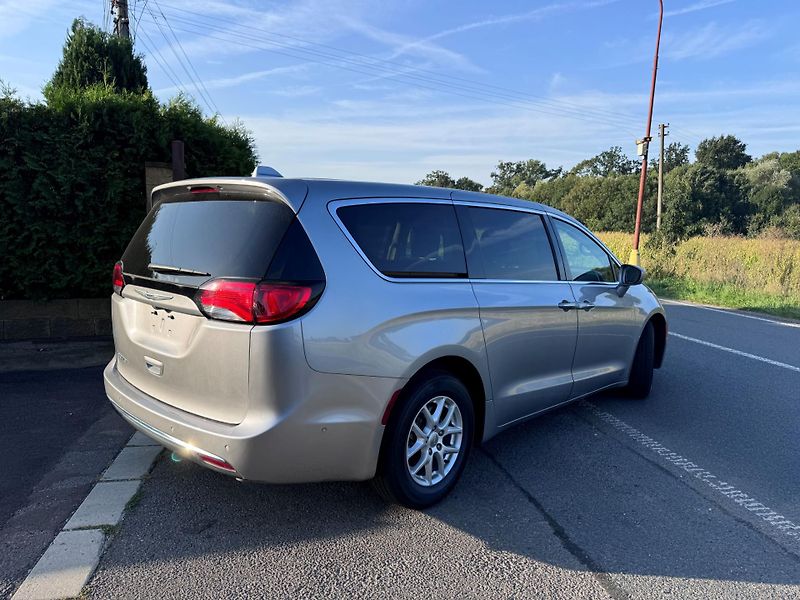Chrysler Pacifica (2020) 3,6 RU Čocka Radar 360 2020 - fotka 4 z 19