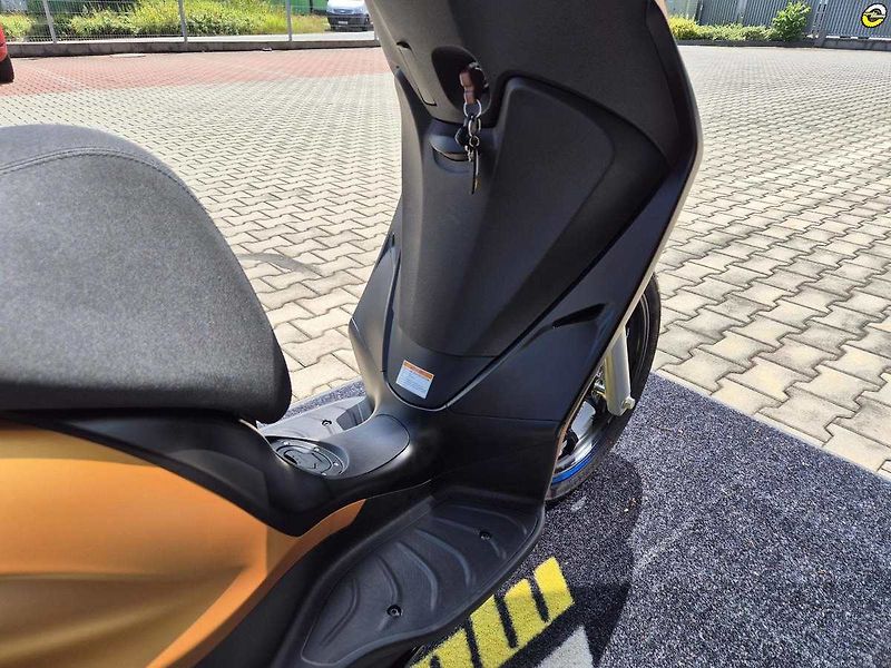 Piaggio (2026) Medley 200 S EU5+ - fotka 15 z 22