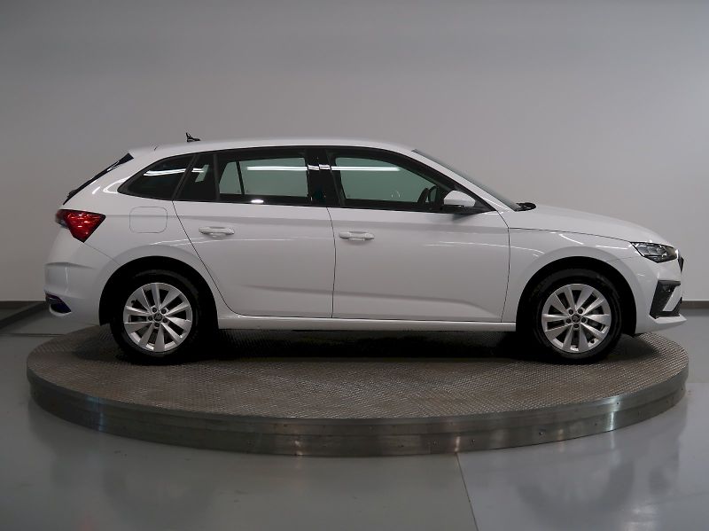 Škoda Scala (2025) SELECTION 1.0TSI 85KW - fotka 8 z 39