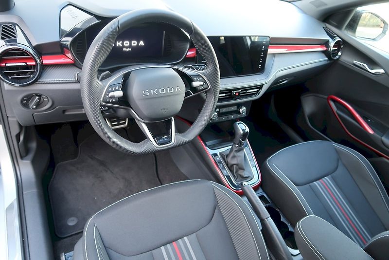 Škoda Fabia (2025) Monte Carlo 1,5 TSi /110 kW DS - fotka 7 z 30