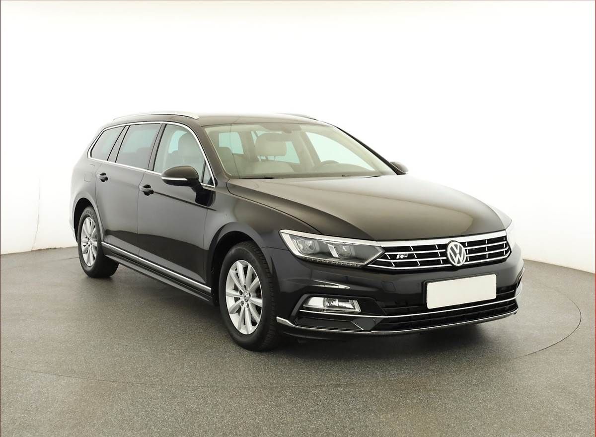 Volkswagen Passat R-Line 2.0 TDI, Automat, Kůže